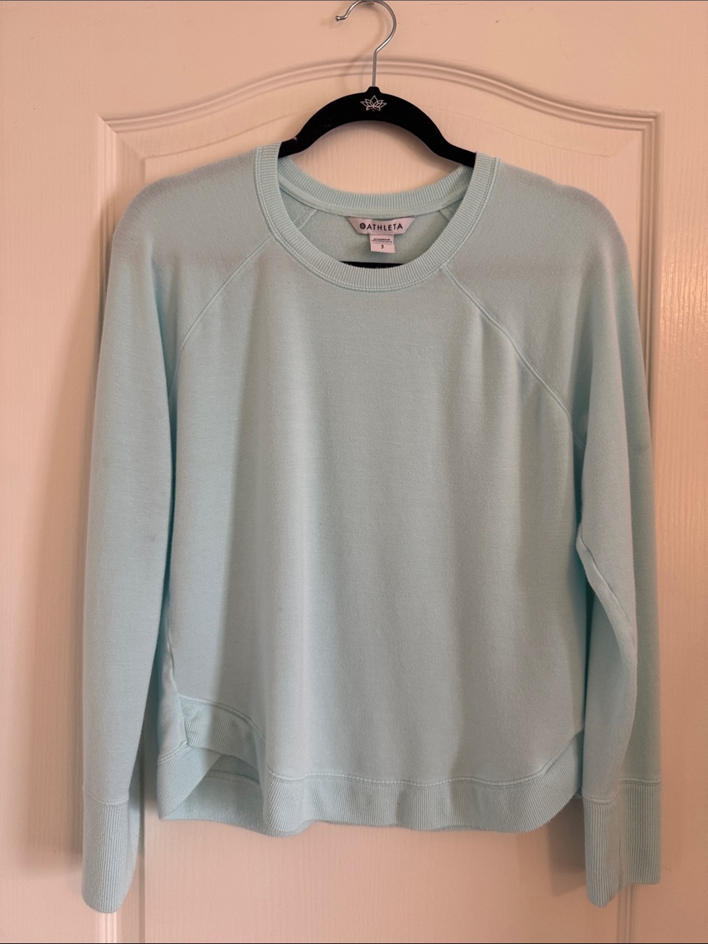 Athleta Pale Blue Crewneck Sweatshirt. Small